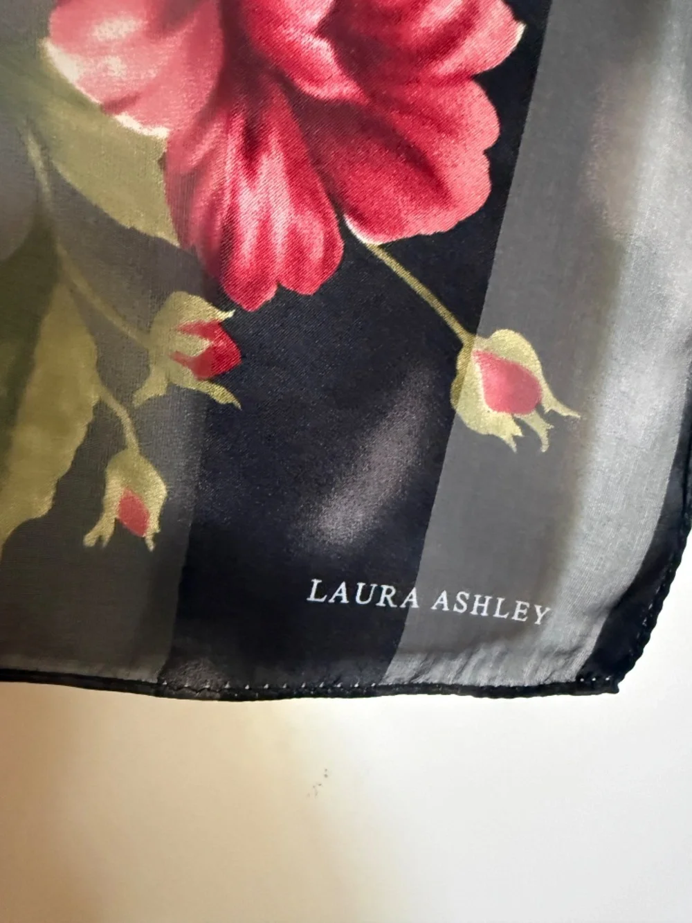 Beautiful Laura Ashley 100% Silk Scarf